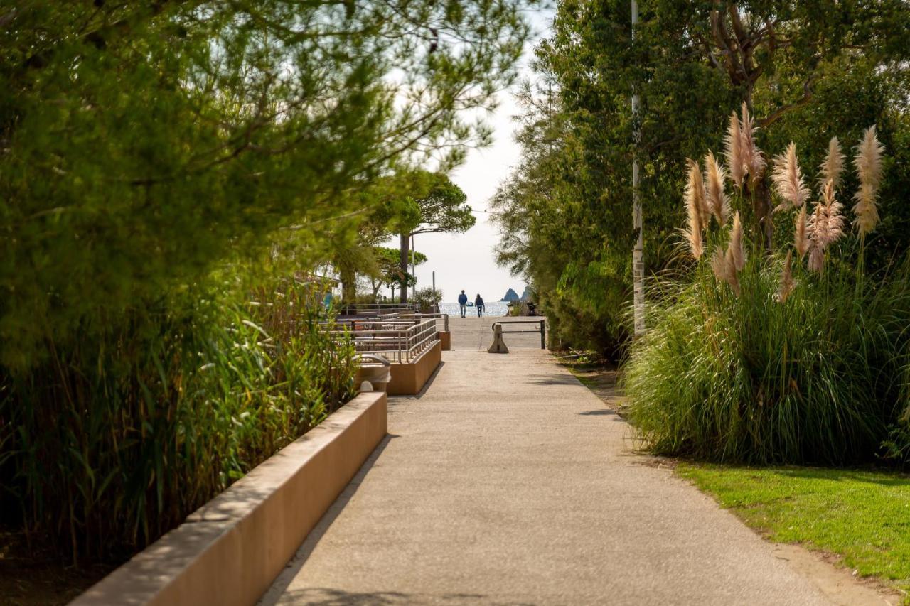 The Serengeti - Cosy - Plage - Host Provence ลาแซน-ซูร์-แมร์ ภายนอก รูปภาพ